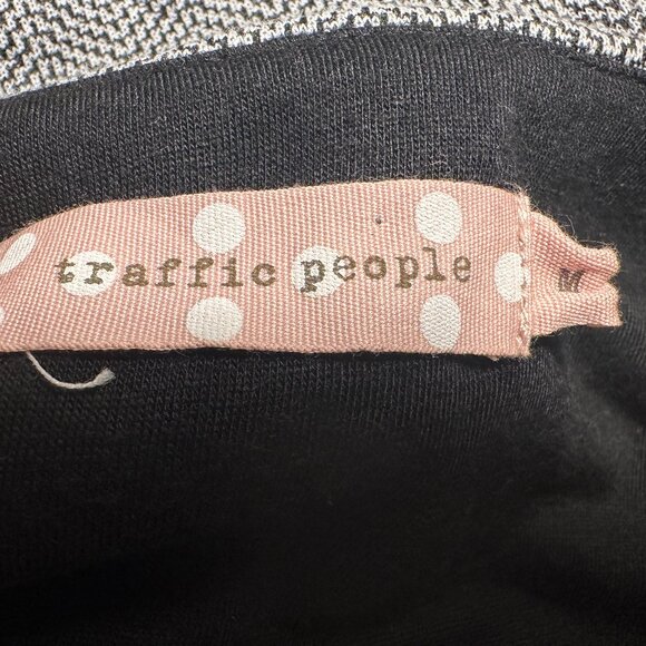 TRAFFIC PEOPLE LACE DETAIL DRESS MEDIUM - Picture 7 of 8